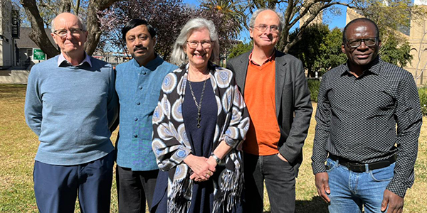 LtoR Chris Mathew, Ananyo Choudhury, Michele Ramsay, Scott Hazelhurst, Collen Masimirembwa from Sydney Brenner Institute for Molecular Bioscience won the 2022 NRF Science Team Award